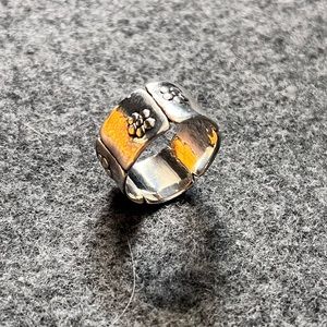 Sterling silver flower ring
